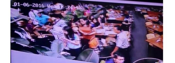 친구 커피 독살 혐의 Jessica Wongso, 20년 징역형 선고