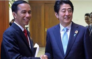 아베 신조 일본총리 인도네시아 4가지 선물은?