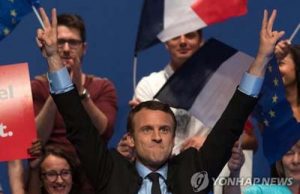 프랑스, 창당1년만에 마크롱 후보당선
