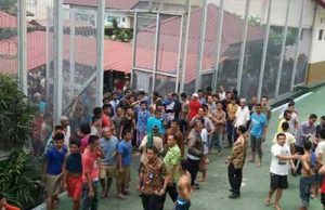 뻐깐바루 교도소 242명 탈옥사건