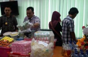 경찰, 가짜 화장품 제조업자 체포