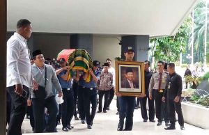 국민수권당 창당인 AM Fatwa 서거