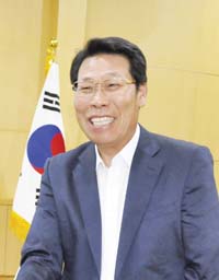 신만기/ 재인니한국신발협의회 회장