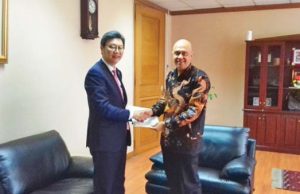 김대사, 인니 외교부 의전장 예방 신임장 사본 제정