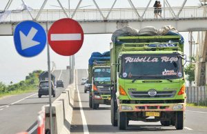 대형 물류차량 버스 톨 요금 25~30% 인하 발표