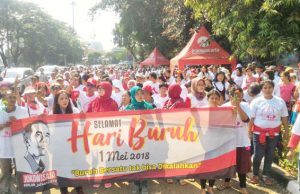 노동자의 날에 외국인 근로자 왠 이슈 노조단체, 외국인 근로자 대통령령에 불만