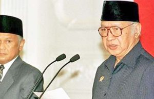 5월21일은 수하르토 대통령 하야 20주년