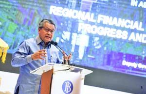 중앙은행 페리 신임총재 취임, “루피아화 하락 잡을 것”