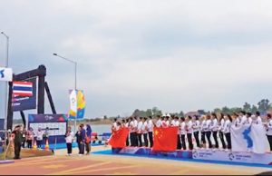 2018아시안게임 남북단일팀 첫 금메달… 여자카누 경기서 아리랑 합창