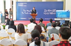 둘로 나뉜 인도네시아 518 민주화운동 기념식