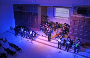 참빛교회 설립 20주년 뽄티아낙 선교대회 준비