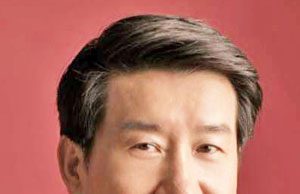 장윤하 회장 / 따뜻한 손을 내밀어 지혜를 모으고 격려하고 위로하는 2021년