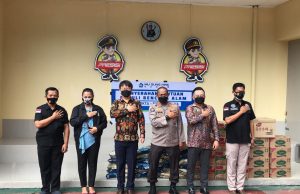 한인청년회-월드옥타, 경찰청서 수해 용품 전달 한인청년회-월드옥타, 경찰청서 수해 용품 전달