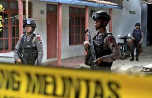 독립기념일을 앞두고 테러분자 48명 체포