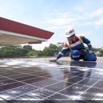 Pertamina 주유소에 설치하는 태양광 발전설비 PLTS