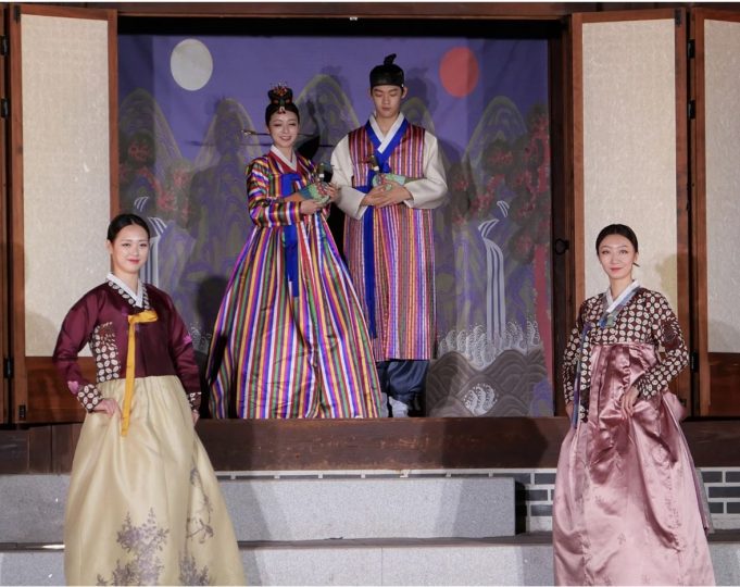 「한복 바틱 패션쇼」개최… 22일 18시 유튜브 생중계