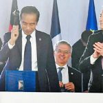 G20 로마 정상회의 폐막식에서 조코위 대통령이 의사봉을 치고 있다.