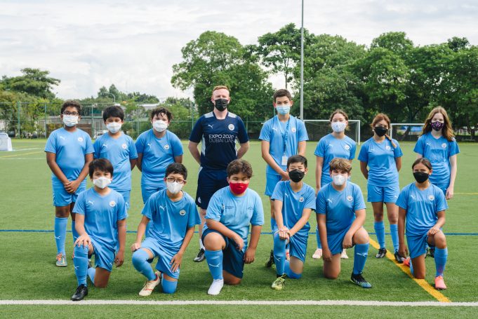 BSJ 맨체스터시티 축구학교와 함께 세계적인 수준의 축구 코치 경험 쌓기