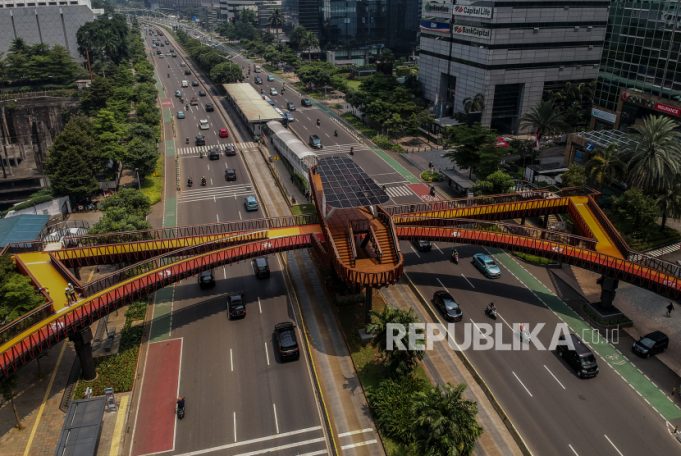 비상사태 해제됐지만…전세계서 코로나로 4분에 1명 숨진다