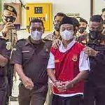 제자 13명 성폭행