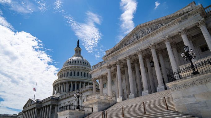 美인플레감축법 혜택…태양광 수혜·전기차-배터리 희비