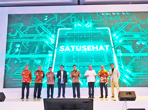 지난 7월 26일 화요일 자카르타에서 Budi Gunadi Sadikin 보건부 장관은 ‘SatuSehat’이라는 인도네시아 보건 서비스(IHS) 통합 플랫폼을 출시하고 있다