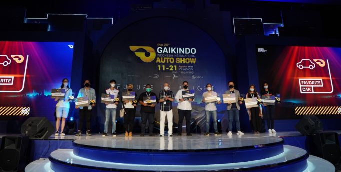 루훗 조정부 장관 “연료 기반 차량 제한 계획”