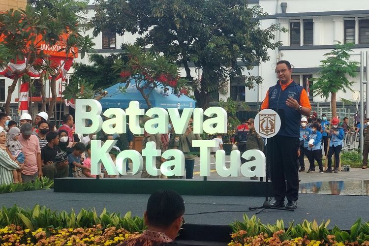 Kota Tua 이름을 Batavia로