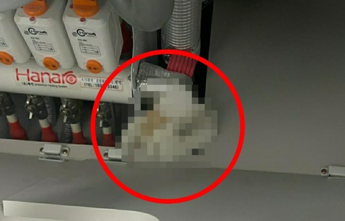 한국, 새 아파트에 고약한 냄새…싱크대 열어보니 인분이