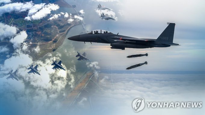 北 전투기 8대 폭격기 4대 시위성 비행… F-15K 등 30여대 대응