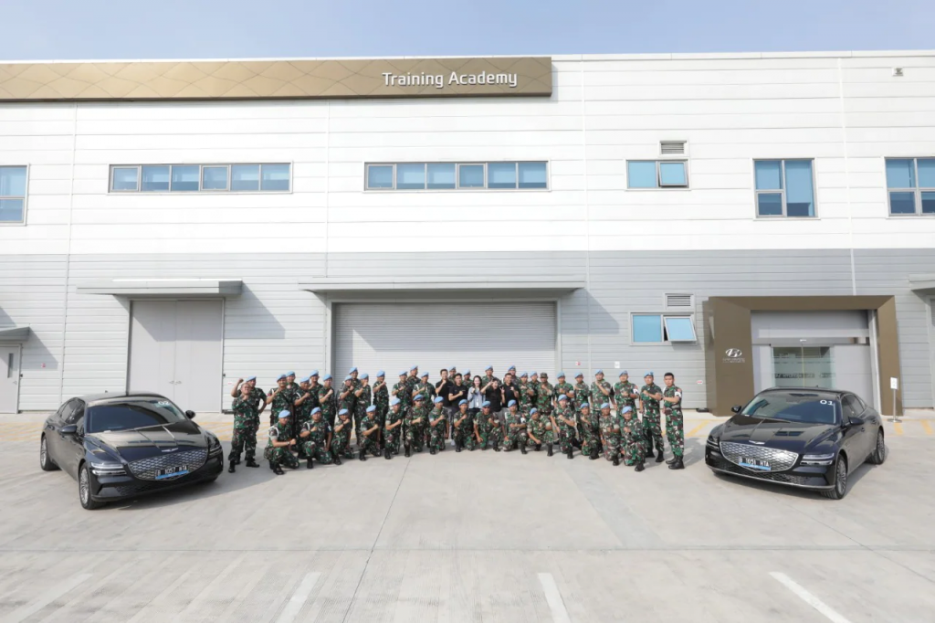 현대차 교육센터에서 G20 정상회의 대통령궁 경호대와 TNI 군 요원을 대상으로 차량 기능 및 운전 체험 교육을 실시