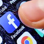 자해·테러 ‘끔찍한 콘텐츠’ 못본다…싱가포르 SNS 삭제명령법 통과