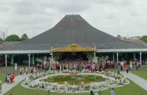 솔로 여행 시 꼭 먹어야 할 9가지 음식.. 조코위 대통령 맛집