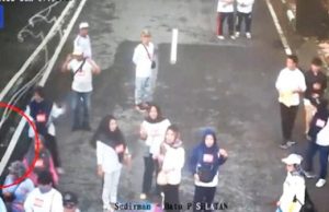 마카사르서 줄다리기 신기록 도전하다 사망