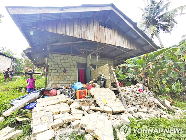 파푸아서 1천회 넘게 지진… 자야푸라 연쇄지진으로 대피중
