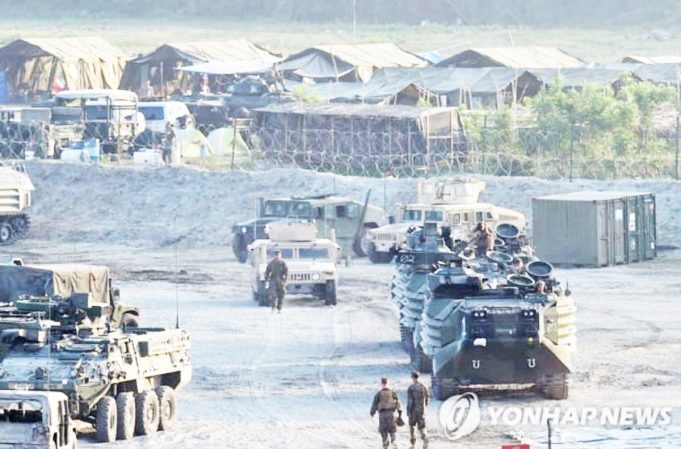 美·필리핀, 역대 최대 규모 합동군사훈련… 남중국해서 中 견제