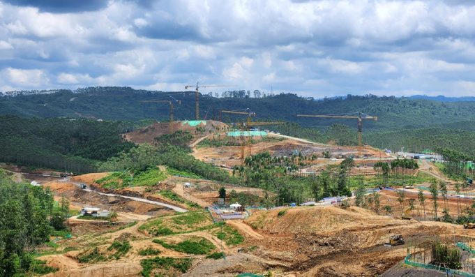 조코위 “임기 중 수도이전”… 정부 내년 예산 13.6%↑