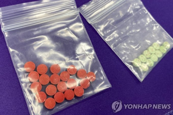 팬티 속 필로폰이 수두룩…동남아 국제선 늘자 김해공항 마약 단속 비상