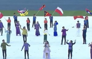 2023 동남아시안게임 사전공연서 인도네시아 국기 거꾸로 달려