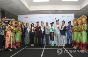 인천공항, 바탐 직항노선 취항 기념식… 현지 봉사 활동 실시