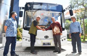 비야디 합작사 인니 VKTR, 상장 첫날 주가 폭등