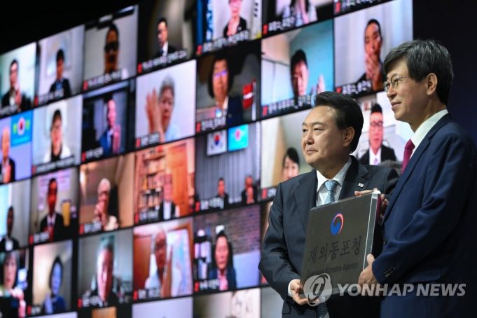 이기철 초대 동포청장 “문턱 낮은 재외동포청 만들겠다”