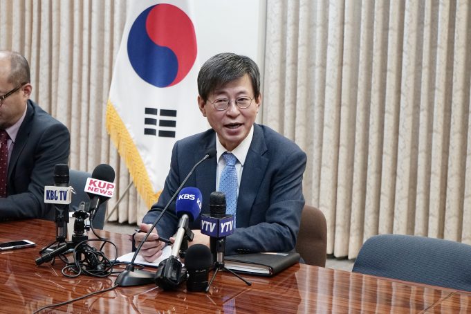 초대 동포청장에 이기철 전 재외동포영사대사 임명