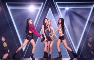 블랙핑크 베트남 공연 하루 앞두고 ‘저작권료 미지급’ 논란