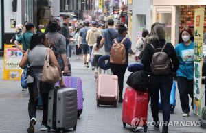 상반기 한국 찾은 외국인 463만명…작년보다 5배↑