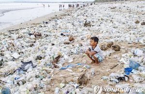 불어나는 쓰레기는 과연 누가 감당할 것인가