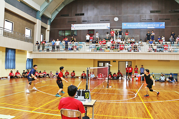 8월 17일, 우정의 릴레이 체육대회