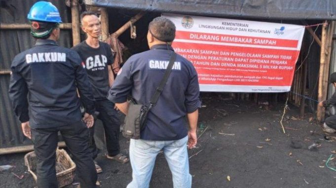 자카르타 대기질 오염 유발 공장 폐쇄 조치