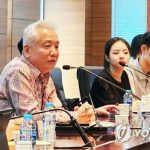 이상덕-주인도네시아대한민국대사는-제1기-CMK-아세안-스쿨에-참가한-학생들에게-아세안과의-관계-등에-관해-설명하고-있다.-2023.8.14-681×354