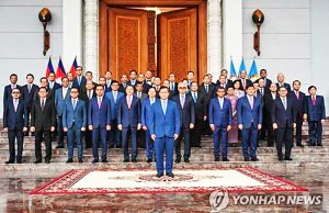 훈 마넷 캄보디아 총리 “2050년까지 고소득 국가 만들겠다”